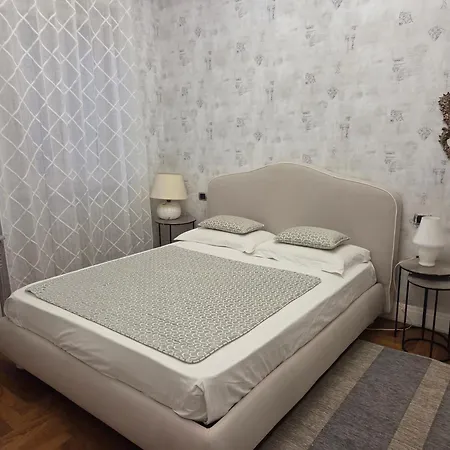 Stanze Centro Storico فندق مبيت وإفطار *